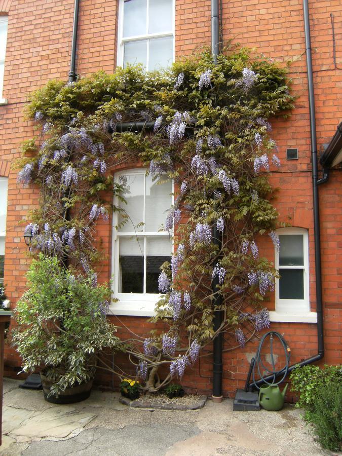 Bridge House Bed & Breakfast Newark-on-Trent  Екстер'єр фото
